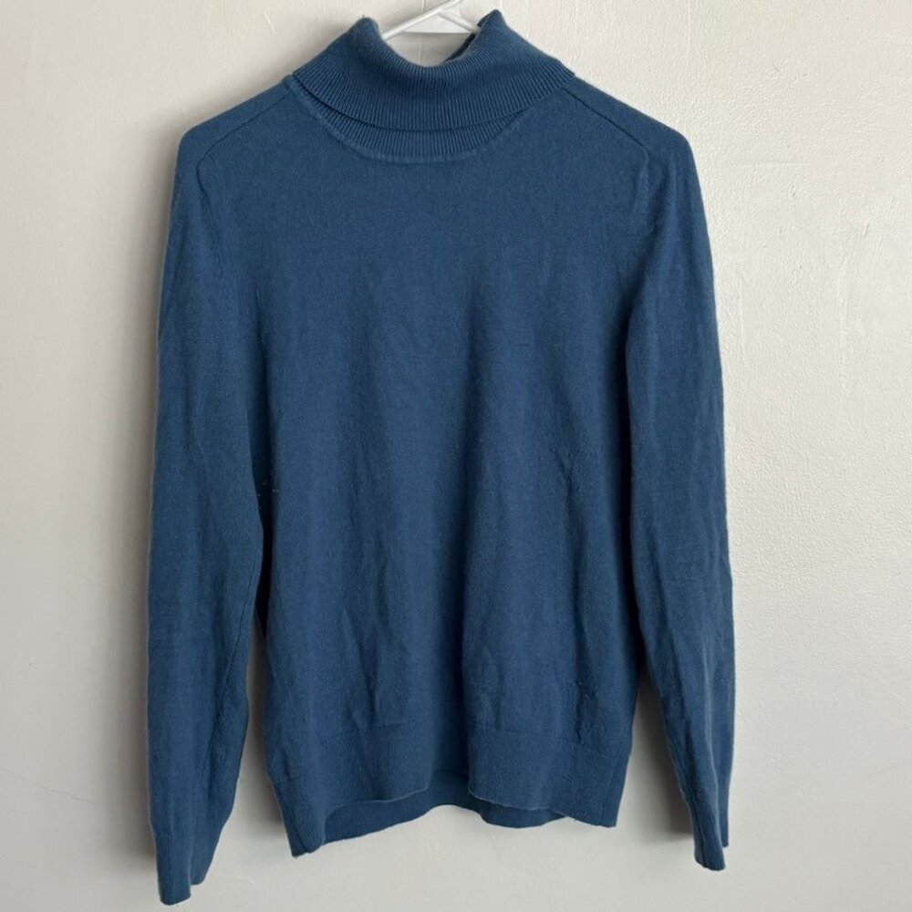 100% Cashmere Turtleneck Sweater